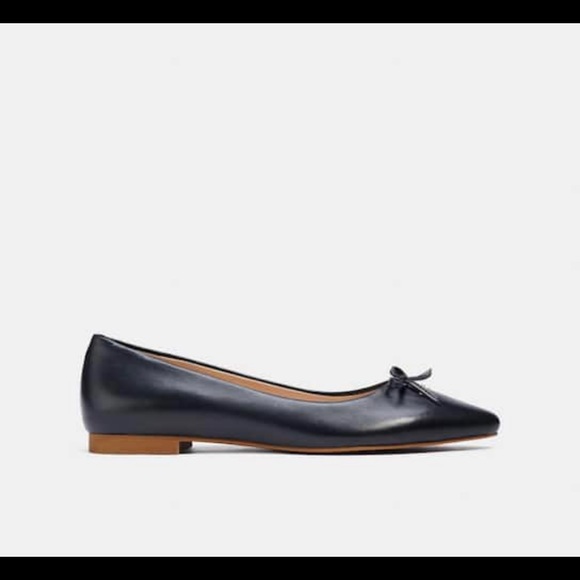 NWT BRAND NEW Coach flats - Picture 2 of 2